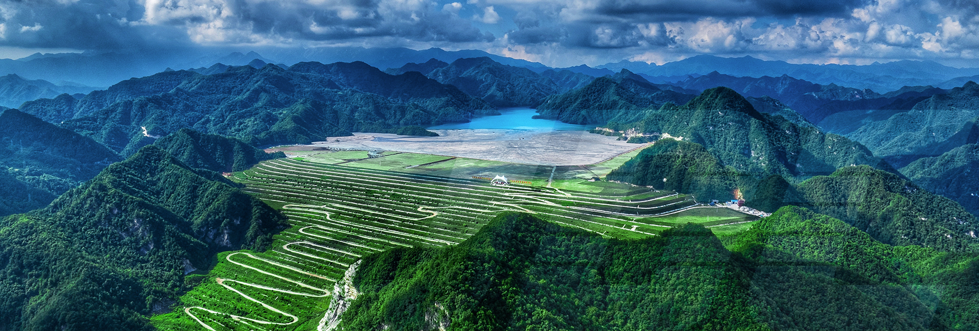 漂亮少妇高潮A片XXXX